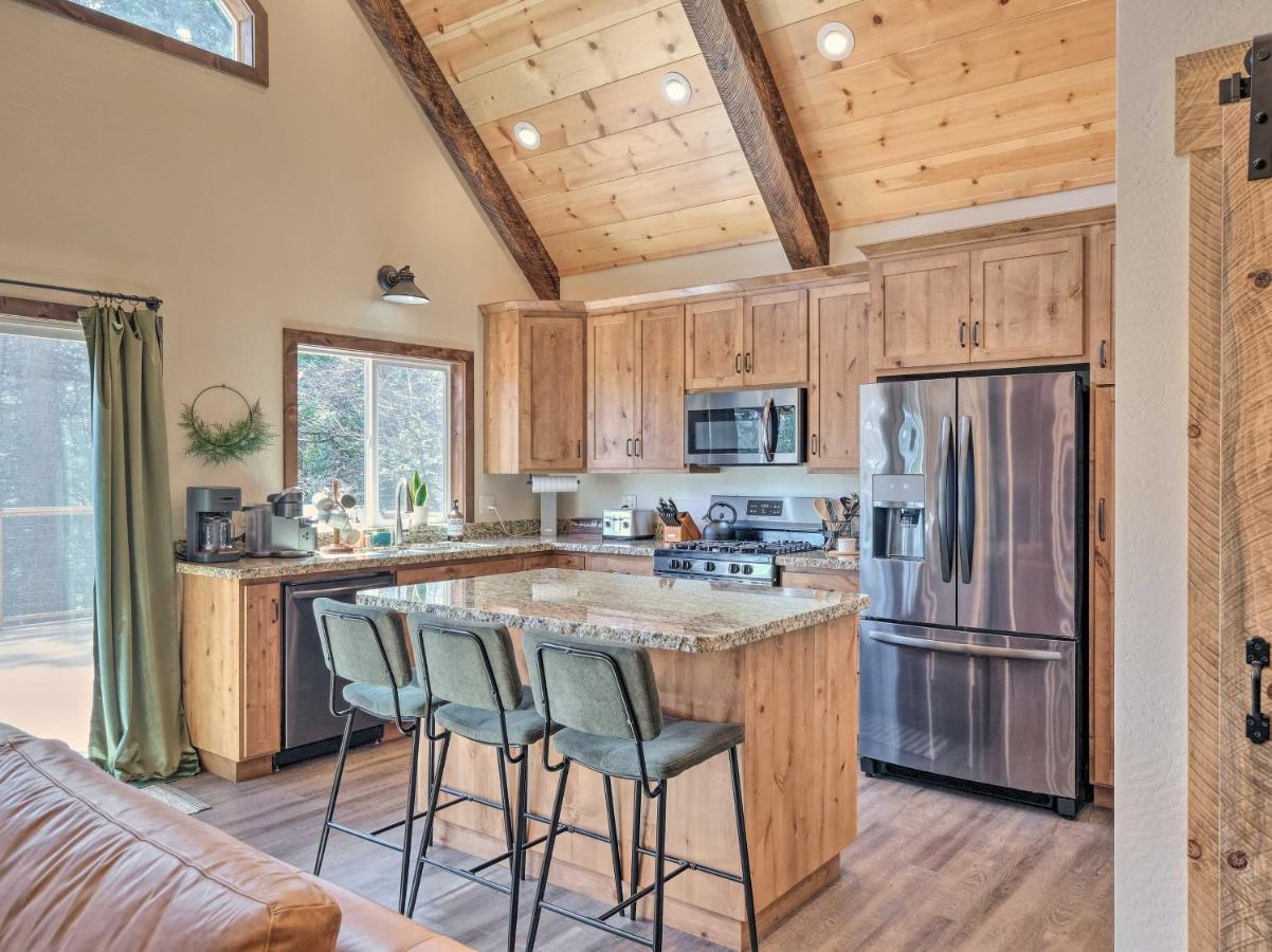 Luxury Retreat Custom Mi-Wuk Village Cabin! Bagian luar foto